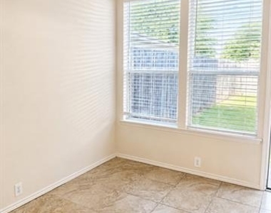 10633 Traymore Drive - Photo Thumbnail 5