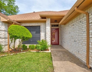 3912 Blue Pond Circle - Photo Thumbnail 1