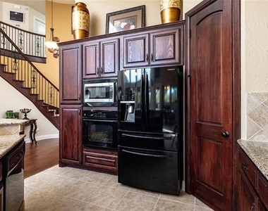 6728 S Fork Drive - Photo Thumbnail 10