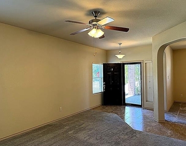 1800 Potrillo Lane - Photo Thumbnail 12