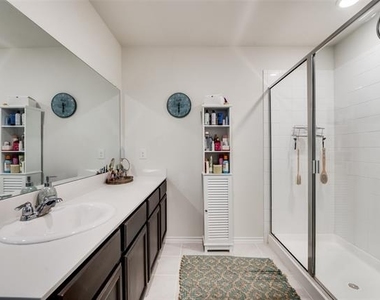 809 Meadow Wood Lane - Photo Thumbnail 12