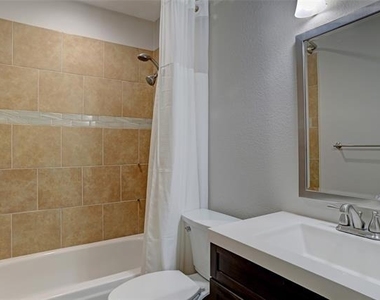 6009 Charleston Drive - Photo Thumbnail 24