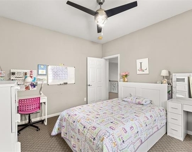 7114 Fieldstone Drive - Photo Thumbnail 18