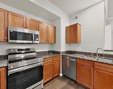 330 Las Colinas Boulevard E - Photo Thumbnail 8