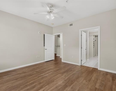 330 Las Colinas Boulevard E - Photo Thumbnail 11