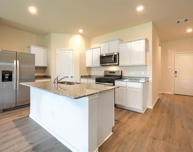 3905 Jasper Lane - Photo Thumbnail 9