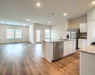 3905 Jasper Lane - Photo Thumbnail 6