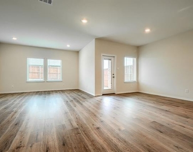 3905 Jasper Lane - Photo Thumbnail 10