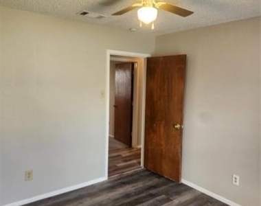 12419 Sparrow Court - Photo Thumbnail 15