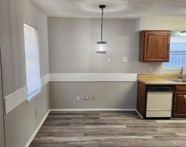12419 Sparrow Court - Photo Thumbnail 7