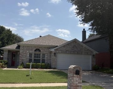 1612 Cedar Elm Drive - Photo Thumbnail 1