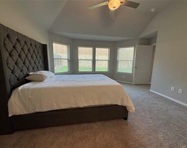 3613 Monte Carlo Lane - Photo Thumbnail 9