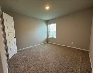 3613 Monte Carlo Lane - Photo Thumbnail 16