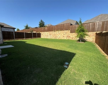 3613 Monte Carlo Lane - Photo Thumbnail 20