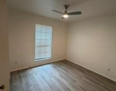 10020 Redondo Drive - Photo Thumbnail 7
