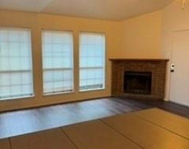 10020 Redondo Drive - Photo Thumbnail 4