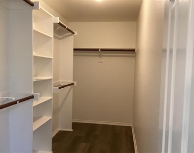 11900 Porcupine Drive - Photo Thumbnail 11