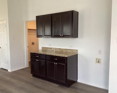 11900 Porcupine Drive - Photo Thumbnail 7