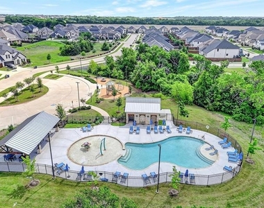 2020 Stonebrook Street - Photo Thumbnail 33