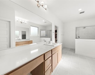 2020 Stonebrook Street - Photo Thumbnail 15