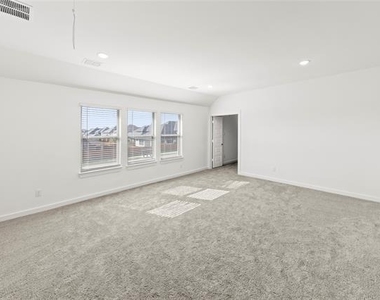2020 Stonebrook Street - Photo Thumbnail 17