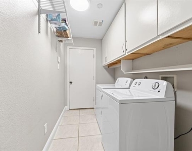 925 Cedar Creek Drive - Photo Thumbnail 25