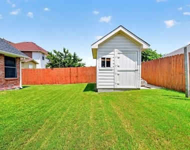 925 Cedar Creek Drive - Photo Thumbnail 28