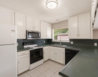 328 Anita Avenue - Photo Thumbnail 8