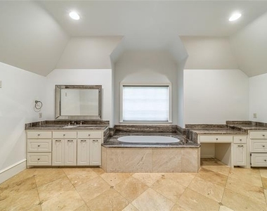 3548 Bryn Mawr - Photo Thumbnail 29