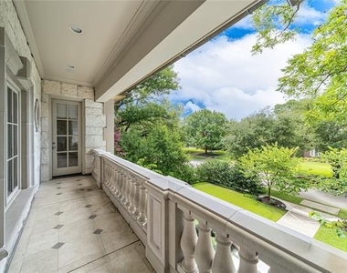 3548 Bryn Mawr - Photo Thumbnail 23