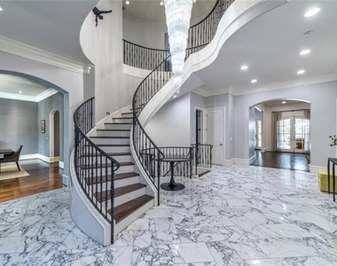 3548 Bryn Mawr - Photo Thumbnail 1