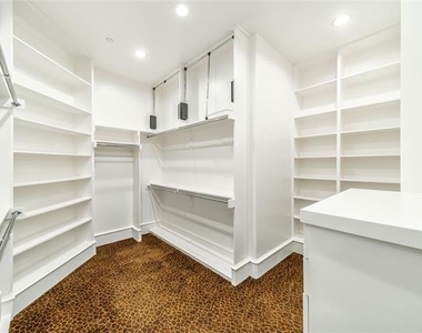 3548 Bryn Mawr - Photo Thumbnail 22