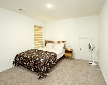 1308 Porizek Place - Photo Thumbnail 12