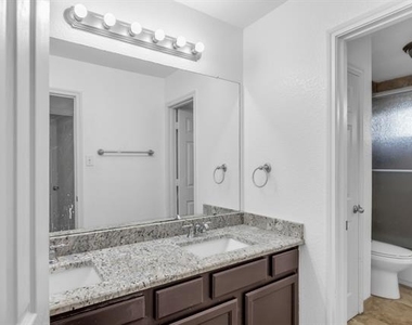 3010 Lena Drive - Photo Thumbnail 23