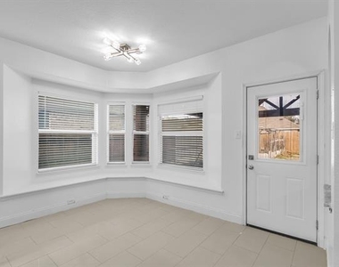 3010 Lena Drive - Photo Thumbnail 15