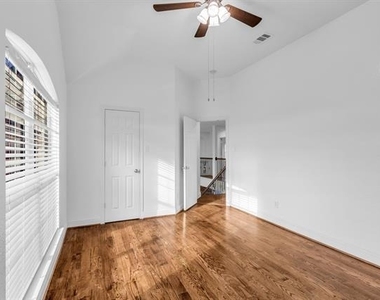 3010 Lena Drive - Photo Thumbnail 29