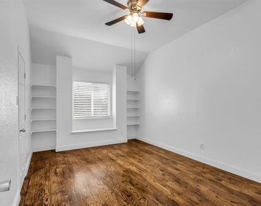 3010 Lena Drive - Photo Thumbnail 13