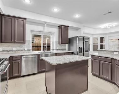 3010 Lena Drive - Photo Thumbnail 10