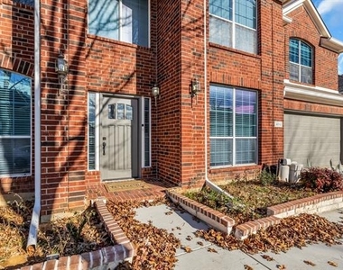 3010 Lena Drive - Photo Thumbnail 3