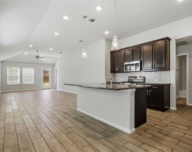 14009 Danesdale Drive - Photo Thumbnail 4