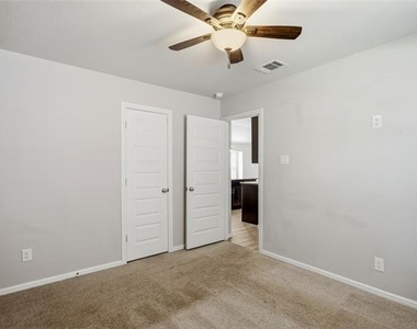 14009 Danesdale Drive - Photo Thumbnail 17