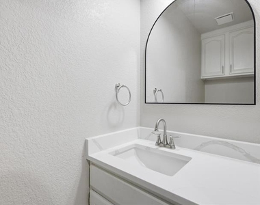 3716 Sweetbriar Lane - Photo Thumbnail 35
