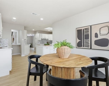 3716 Sweetbriar Lane - Photo Thumbnail 12