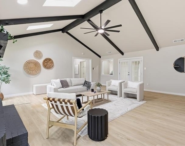 3716 Sweetbriar Lane - Photo Thumbnail 16