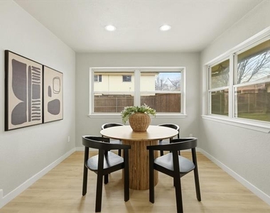 3716 Sweetbriar Lane - Photo Thumbnail 11