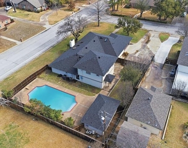 3716 Sweetbriar Lane - Photo Thumbnail 39