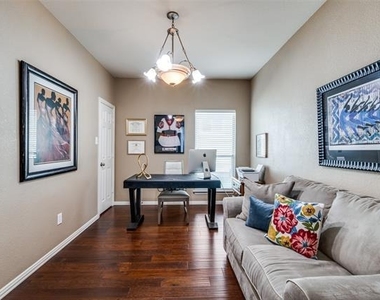 1375 Kingston Place - Photo Thumbnail 15