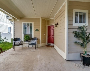 1375 Kingston Place - Photo Thumbnail 2