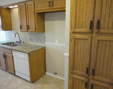 7517 Cimarron Drive - Photo Thumbnail 6