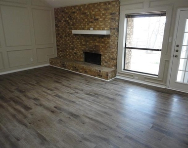 7517 Cimarron Drive - Photo Thumbnail 11